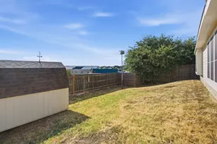 4816 Barnhill Ln, Fort Worth, TX 76135 - Photo 25