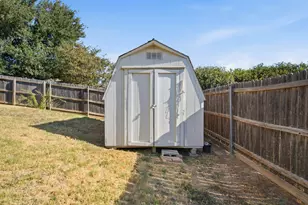 4816 Barnhill Ln, Fort Worth, TX 76135 - Photo 27