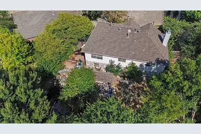 5213 Lake Crest Drive, McKinney, TX 75071 - Photo 3