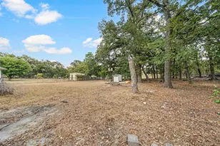 1311 E Stegall Rd, Robinson, TX 76706 - Photo 23