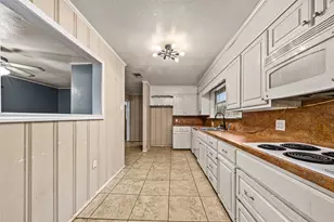 1311 E Stegall Rd, Robinson, TX 76706 - Photo 11