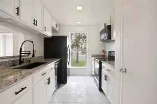 6952 Sammy Cir, Dallas, TX 75237 - Photo 7