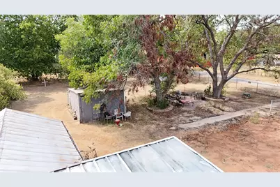 421 Houston Avenue, Strawn, TX 76475 - Photo 11