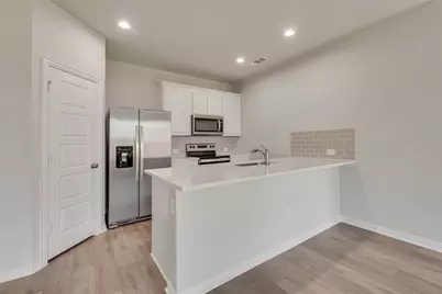 6909 Yellow Hammer Way, Arlington, TX 76001 - Photo 7