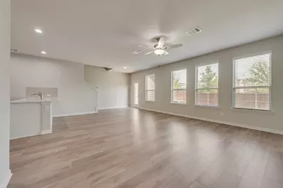6909 Yellow Hammer Way, Arlington, TX 76001 - Photo 5