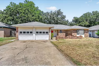 1215 San Marcos Drive, Arlington, TX 76012 - Photo 1
