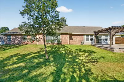 215 Mistletoe Lane, Keene, TX 76059 - Photo 35