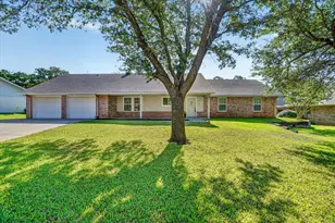 215 Mistletoe Ln, Keene, TX 76059 - Photo 1