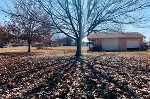 306 Pecan St, Howe, TX 75459 - Photo 25
