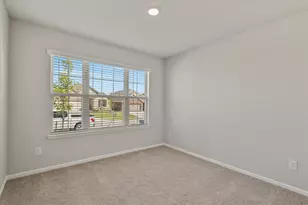 425 Kingsbury Ave, Princeton, TX 75407 - Photo 15