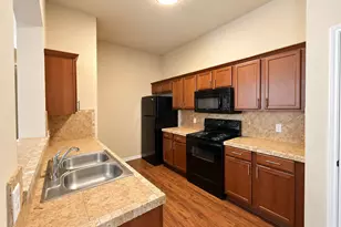 1426 Ravenwood Dr, Mansfield, TX 76063 - Photo 5
