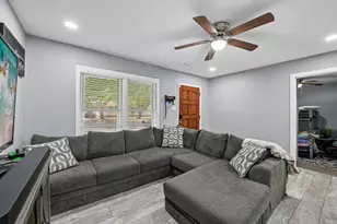 3204 Aurora St, Haltom City, TX 76117 - Photo 3