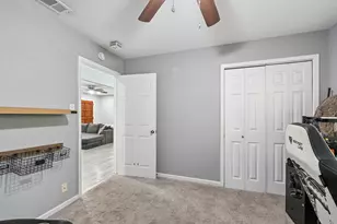3204 Aurora St, Haltom City, TX 76117 - Photo 11
