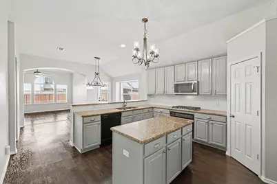 5528 Green Hollow Lane, The Colony, TX 75056 - Photo 5