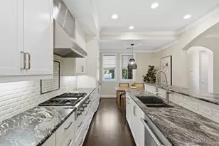 2712 Miro Ct, Fort Worth, TX 76107 - Photo 9