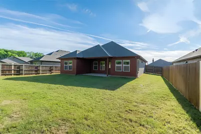 405 Titus Drive, Springtown, TX 76082 - Photo 37