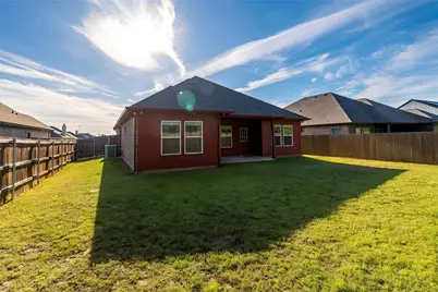 405 Titus Drive, Springtown, TX 76082 - Photo 35