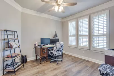 1136 Tremont Lane, Granbury, TX 76049 - Photo 5