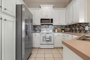 217 Keswick Dr, Hewitt, TX 76643 - Photo 7