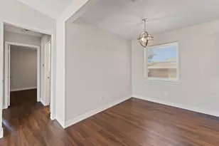 433 Black Oak Ln, Burleson, TX 76028 - Photo 9