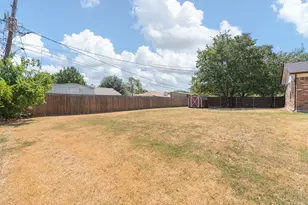 433 Black Oak Ln, Burleson, TX 76028 - Photo 23