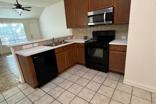 3720 Hermalinda Dr, Denton, TX 76207 - Photo 3