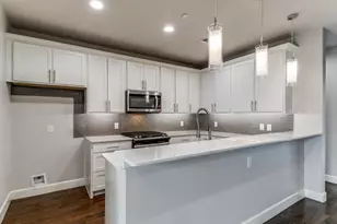 2016 N Fitzhugh Ave, Dallas, TX 75204 - Photo 5
