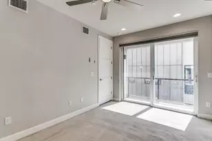 2016 N Fitzhugh Ave, Dallas, TX 75204 - Photo 9