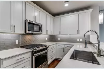 2016 N Fitzhugh Avenue #104, Dallas, TX 75204 - Photo 3