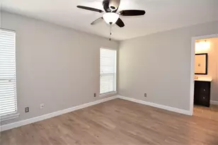16301 Ledgemont Ln, Addison, TX 75001 - Photo 9