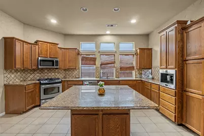 9413 Granger Lane, Fort Worth, TX 76244 - Photo 17
