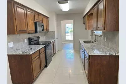 2033 Espinosa Drive, Carrollton, TX 75010 - Photo 9
