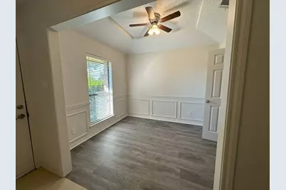 2033 Espinosa Drive, Carrollton, TX 75010 - Photo 5