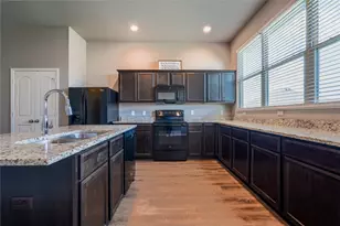 10617 Langham Dr, Waco, TX 76708 - Photo 5