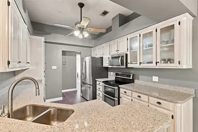 9014 Woodlawn Drive, Granbury, TX 76049 - Photo 9
