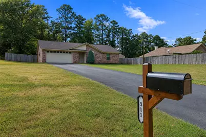 311 Hillshore Drive, Longview, TX 75605 - Photo 5