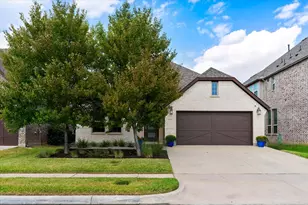 1410 Fort Davis Dr, Euless, TX 76039 - Photo 3