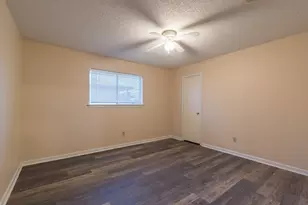 9190 Orbiter Cir, Dallas, TX 75243 - Photo 17