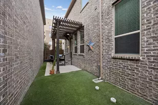 261 Golden Gate Dr, Richardson, TX 75080 - Photo 23