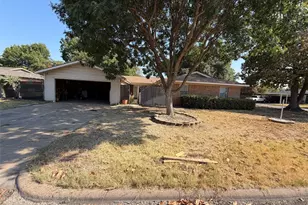 2121 Elton Rd, Haltom City, TX 76117 - Photo 1