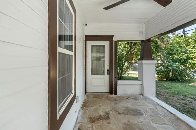 709 N Buffalo Avenue, Cleburne, TX 76033 - Photo 3
