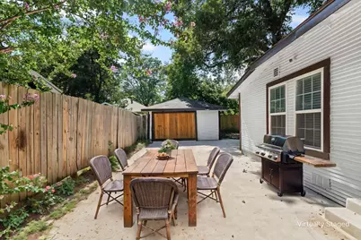 709 N Buffalo Avenue, Cleburne, TX 76033 - Photo 21