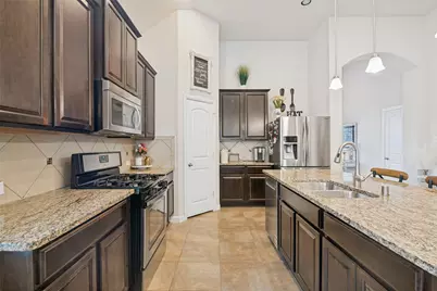 3827 Mustang Avenue, Sachse, TX 75048 - Photo 11