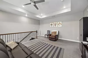 431 W Pioneer Dr, Irving, TX 75061 - Photo 19