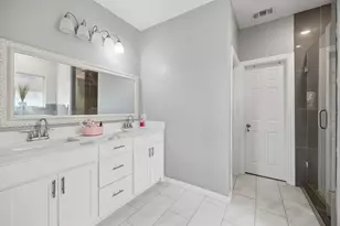 431 W Pioneer Dr, Irving, TX 75061 - Photo 17