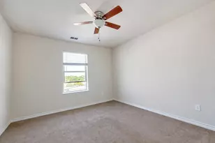 2361 Novin Dr, Irving, TX 75062 - Photo 29