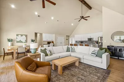 4100 Apache Trail Court, Granbury, TX 76048 - Photo 5