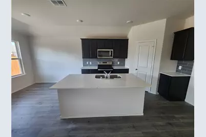 1302 Breezy Oak Drive, Nevada, TX 75173 - Photo 9