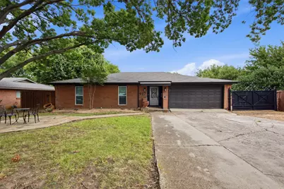 917 E Worth Street, Grapevine, TX 76051 - Photo 3