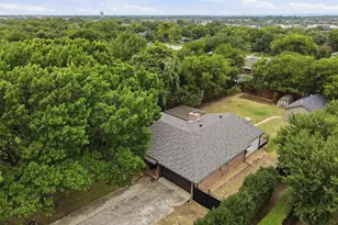 917 E Worth St, Grapevine, TX 76051 - Photo 37